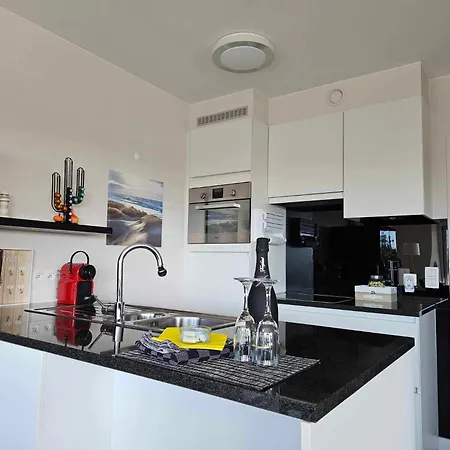 Sailors Vi Jalina Verwarmd Zwembad In Het Hoogseizoen Appartement *