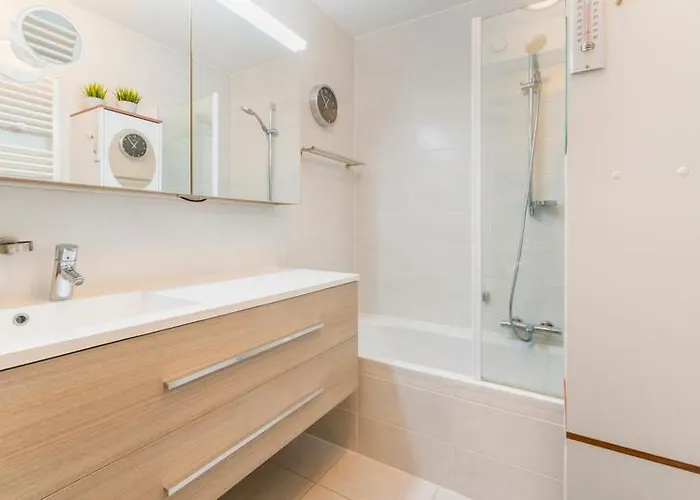 Apartment Sailors Vi Jalina Verwarmd Zwembad In Het Hoogseizoen *