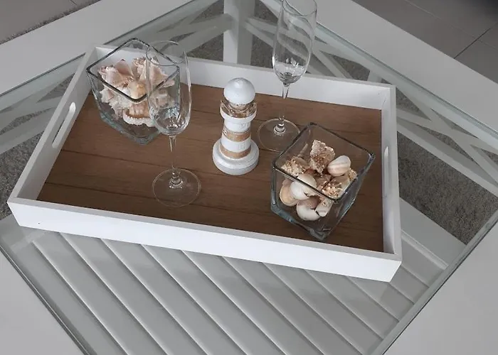 Sailors Vi Jalina Verwarmd Zwembad In Het Hoogseizoen *